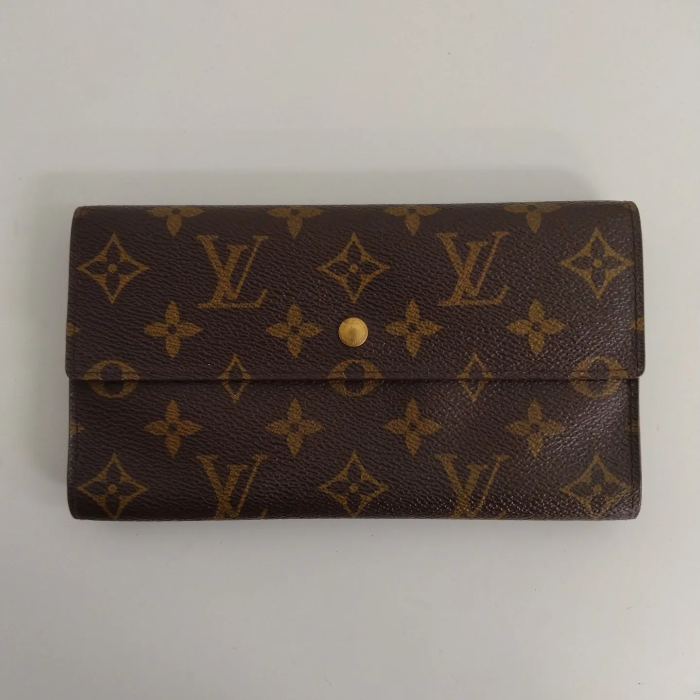 ヴィトンの財布をお買取りさせていただきました。